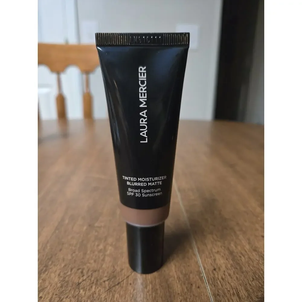 Laura Mercier SPF 30 Tinted Moisturizer Blurred Matte 1.5 Oz - 6C BRUNETTE